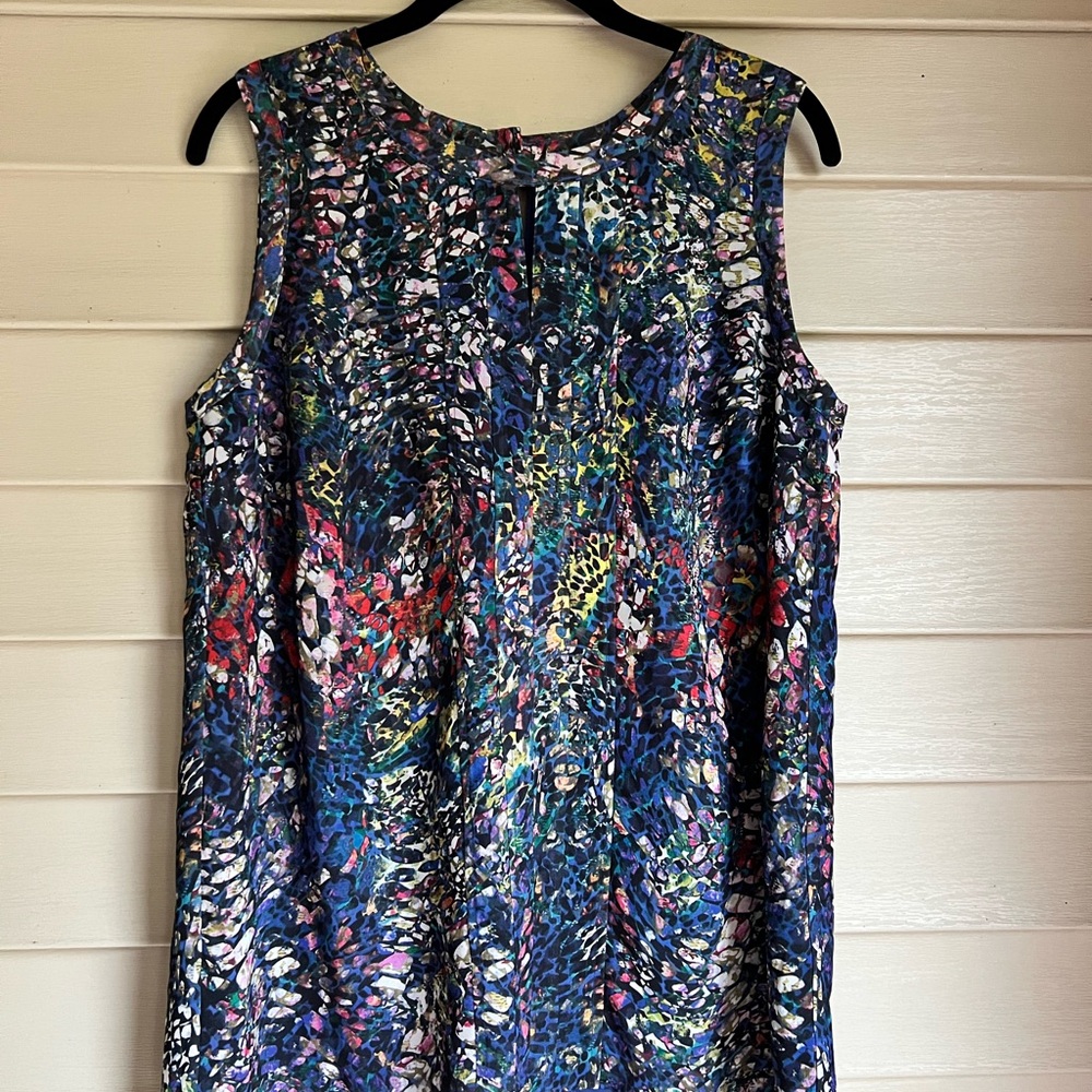 Cabi Stained Glass Keyhole Front Sleeveless Blouse Size Medium